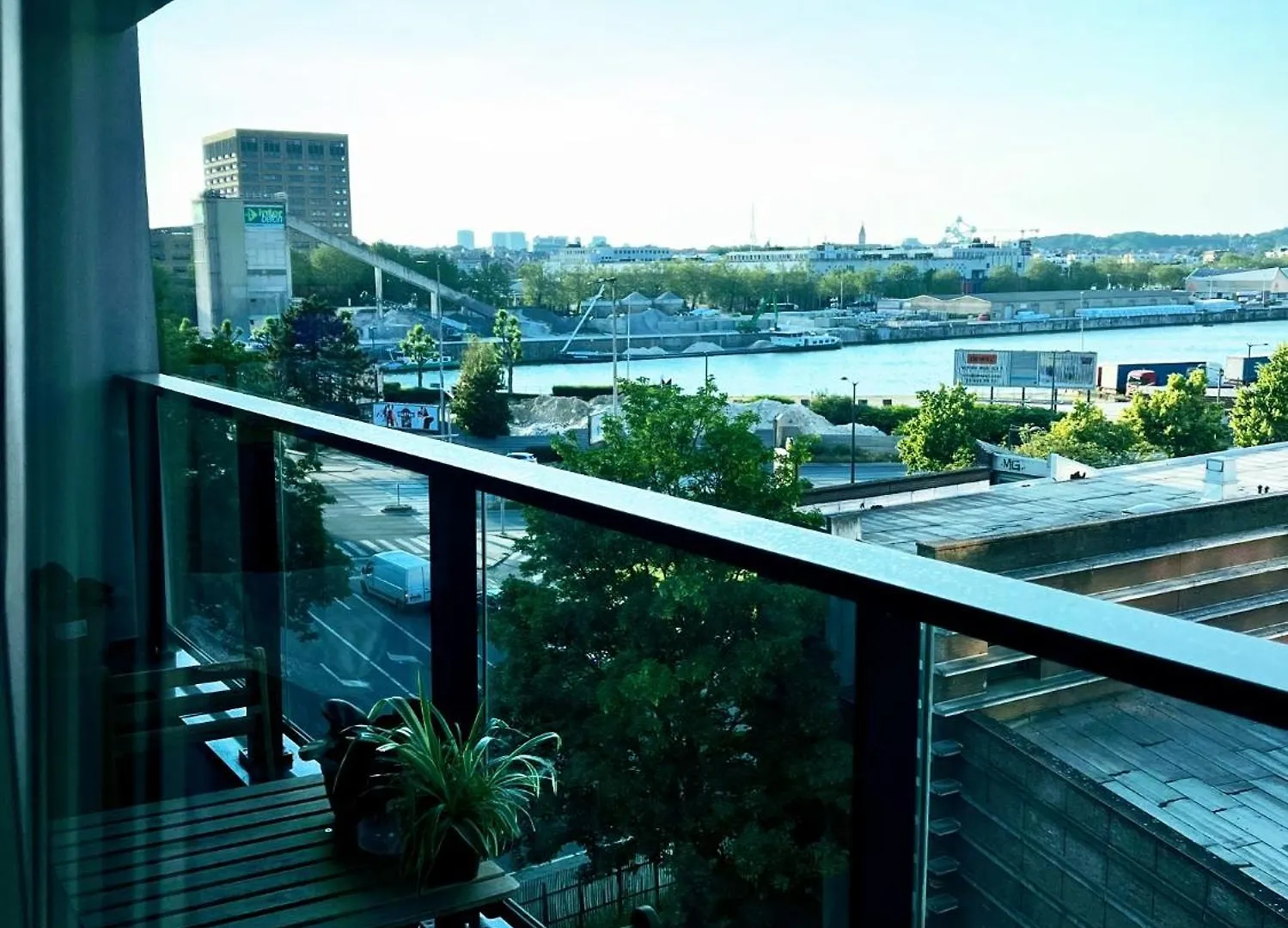Eclat Bruxellois - Modernite & Vue - Proche Atomium! Apartamento Bruxelas